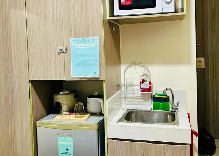 Urban Deca Mandaluyong Apartahotel