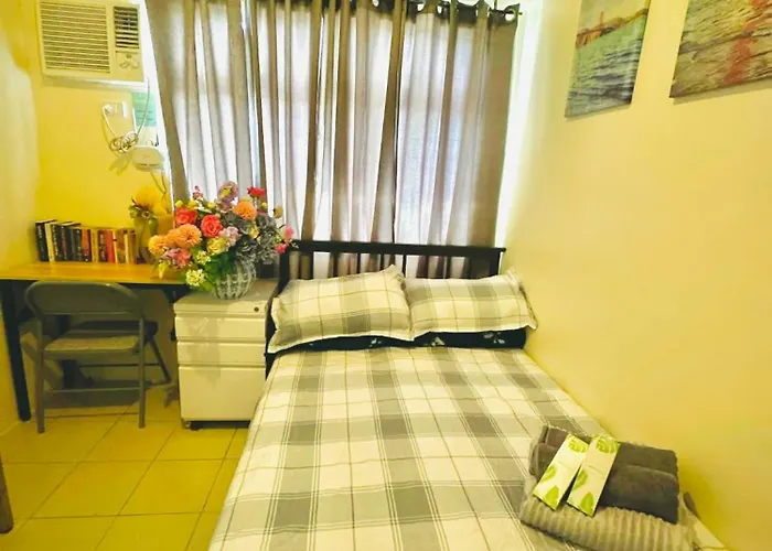 Urban Deca Mandaluyong Apartahotel 4*